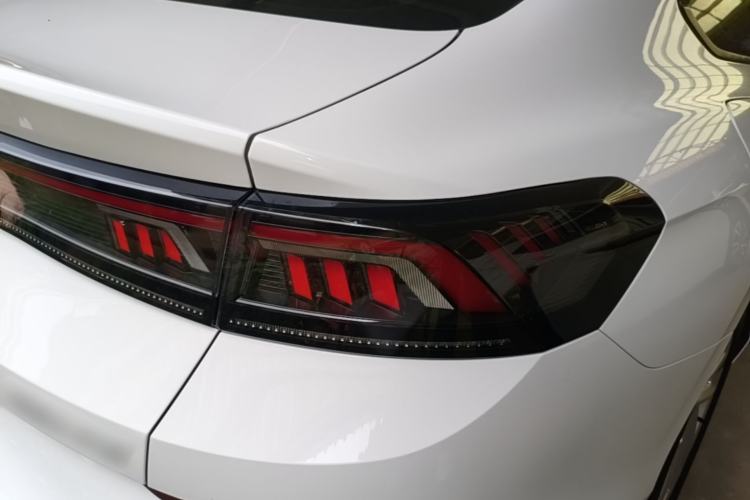 Used Volkswagen Lamando 2023 Lavida L 280TSI DSG Spicy Edition Right Rear Taillight