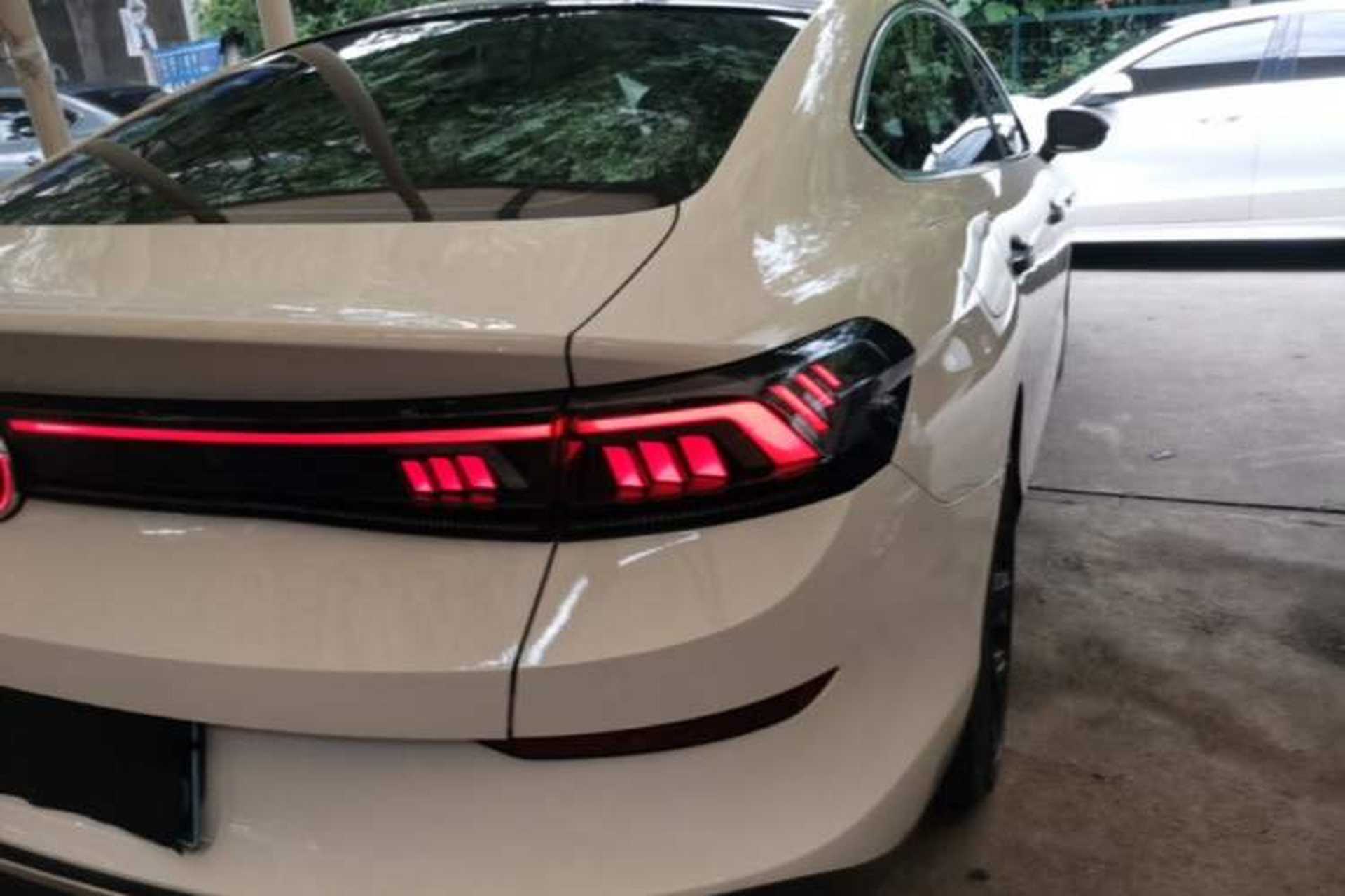 Used Volkswagen Lamando 2023 Lavida L 280TSI DSG Cool & Spicy Edition Right Rear Taillight