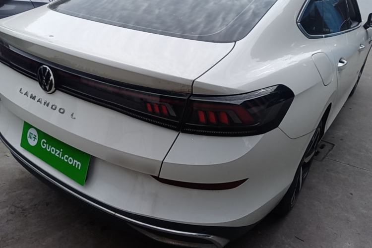 Used Volkswagen Lamando 2023 Lavida L 280TSI DSG Cool & Spicy Edition Right Rear Taillight