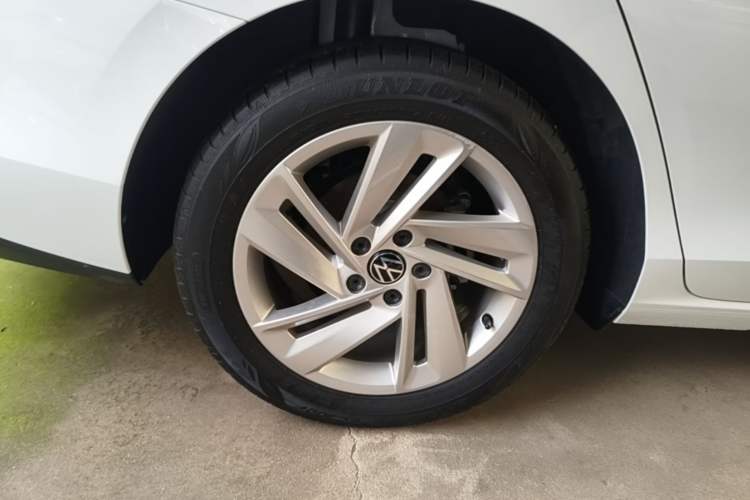 Used Volkswagen Lamando 2023 Lavida L 280TSI DSG Spicy Edition Right Rear Wheel Hub