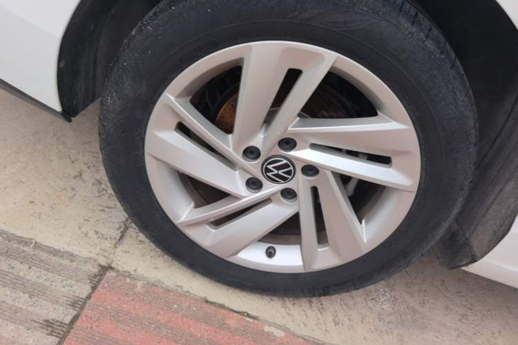 Used Volkswagen Lamando 2023 Lavida L 280TSI DSG Spicy Edition Right Rear Wheel Hub