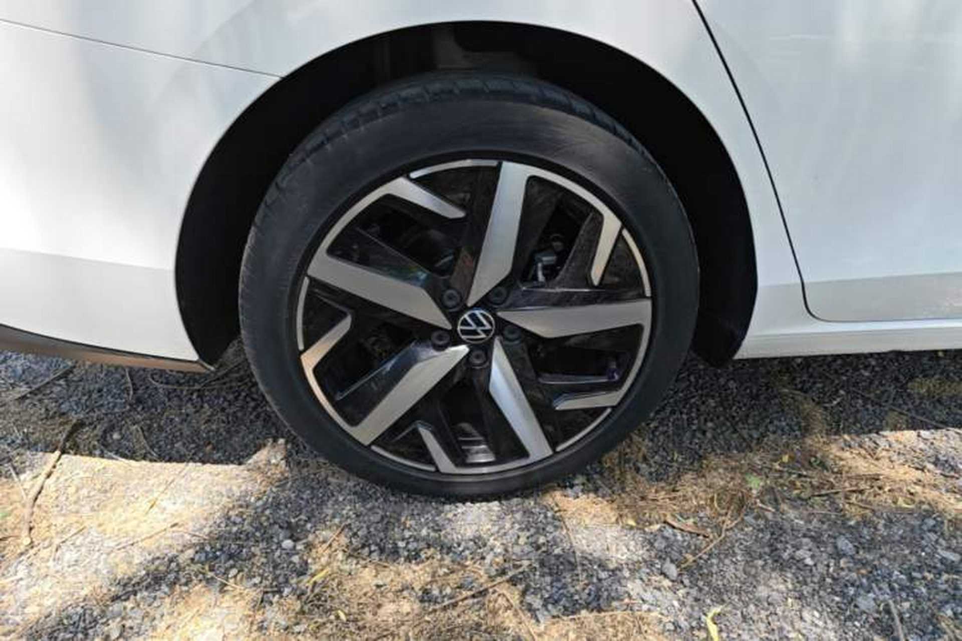 Used Volkswagen Lamando 2023 Lavida L 280TSI DSG Cool & Spicy Edition Right Rear Wheel Hub