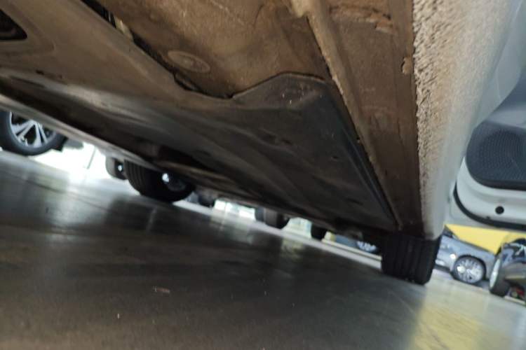 Used Volkswagen Lamando 2023 Lavida L 280TSI DSG Cool & Spicy Edition Right Side Sill