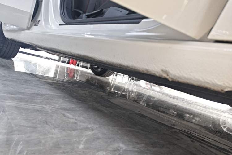 Used Volkswagen Lamando 2023 Lavida L 280TSI DSG Cool & Spicy Edition Right Side Sill