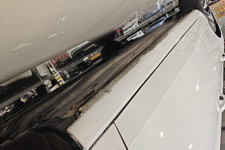 Used Volkswagen Lamando 2023 Lavida L 280TSI DSG Cool & Spicy Edition Right Side Sill