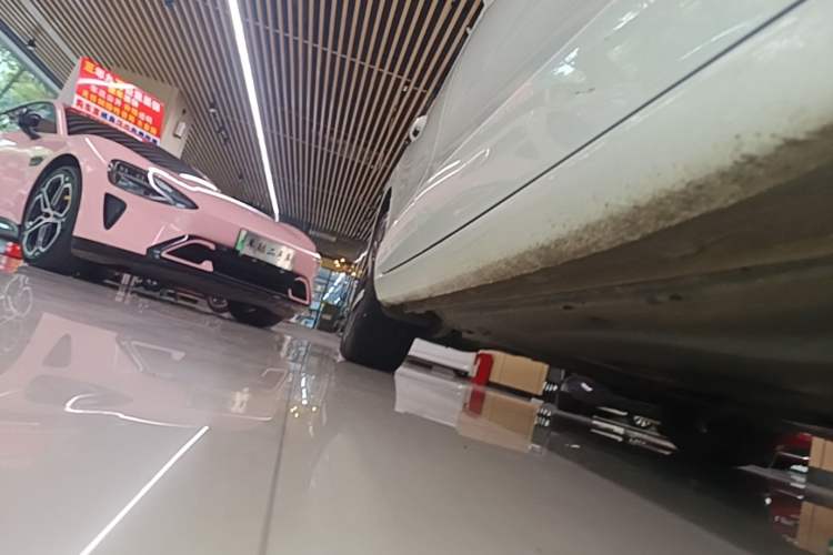 Used Volkswagen Lamando 2023 Lavida L 280TSI DSG Cool & Spicy Edition Right Side Sill