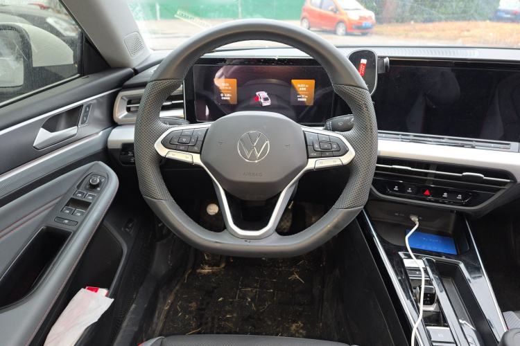 Used Volkswagen Lamando 2023 Lavida L 280TSI DSG Cool & Spicy Edition Steering Wheel