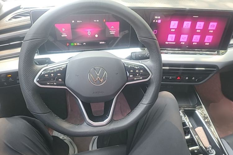 Used Volkswagen Lamando 2023 Lavida L 280TSI DSG Cool & Spicy Edition Steering Wheel
