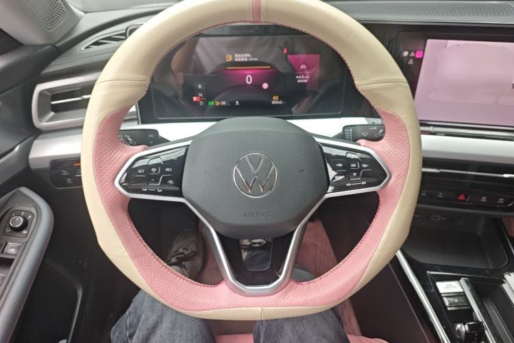 Used Volkswagen Lamando 2023 Lavida L 280TSI DSG Cool & Spicy Edition Steering Wheel