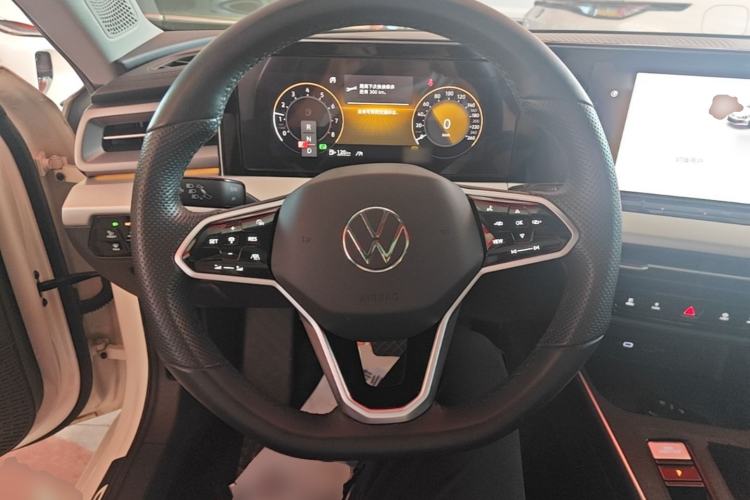 Used Volkswagen Lamando 2023 Lavida L 280TSI DSG Cool & Spicy Edition Steering Wheel