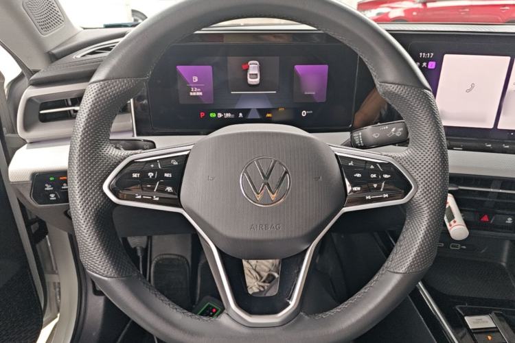 Used Volkswagen Lamando 2023 Lavida L 280TSI DSG Cool & Spicy Edition Steering Wheel