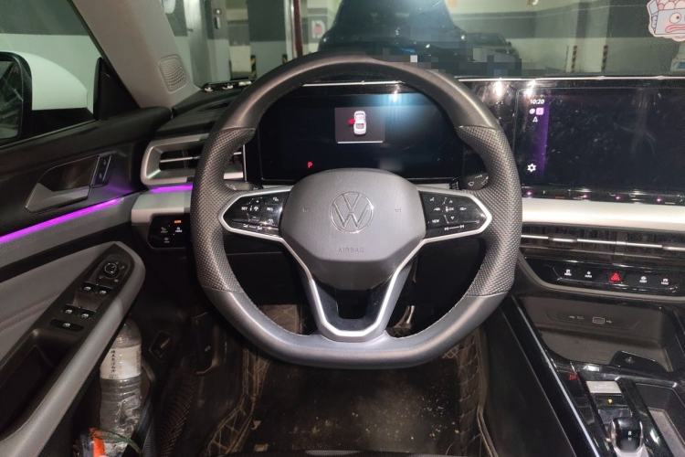 Used Volkswagen Lamando 2023 Lavida L 280TSI DSG Cool & Spicy Edition Steering Wheel