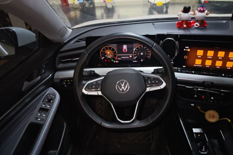 Used Volkswagen Lamando 2023 Lavida L 280TSI DSG Spicy Edition Steering Wheel