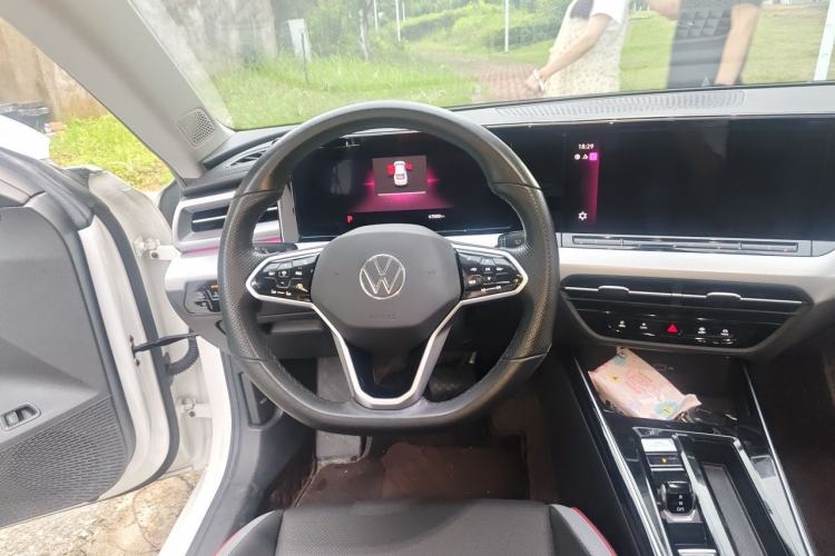 Used Volkswagen Lamando 2023 Lavida L 280TSI DSG Cool & Spicy Edition Steering Wheel