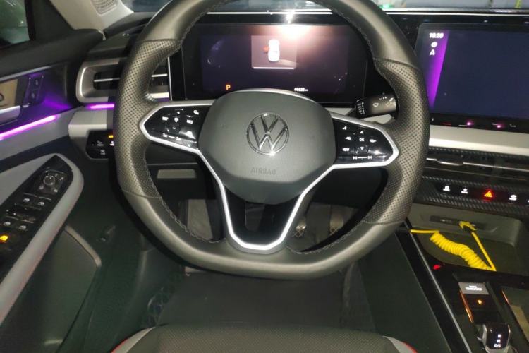 Used Volkswagen Lamando 2023 Lavida L 280TSI DSG Cool & Spicy Edition Steering Wheel