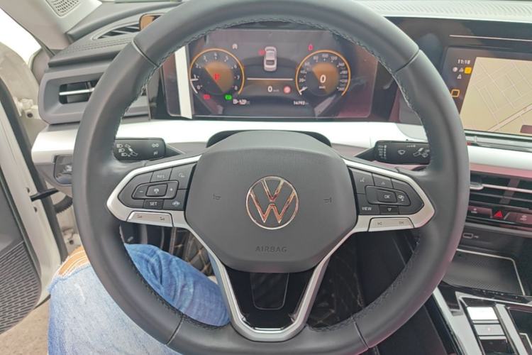 Used Volkswagen Lamando 2023 Lavida L 280TSI DSG Spicy Edition Steering Wheel