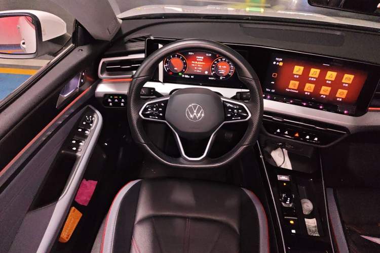 Used Volkswagen Lamando 2023 Lavida L 280TSI DSG Cool & Spicy Edition Steering Wheel
