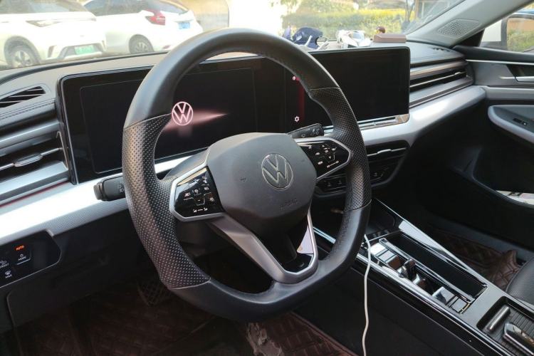 Used Volkswagen Lamando 2023 Lavida L 280TSI DSG Cool & Spicy Edition Steering Wheel