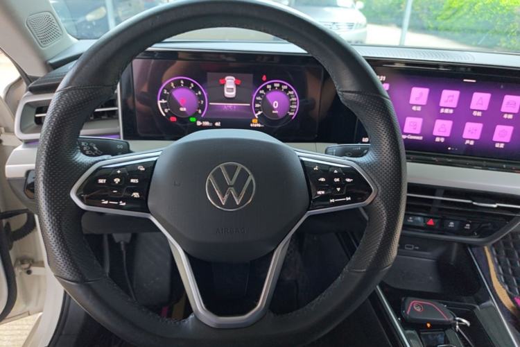 Used Volkswagen Lamando 2023 Lavida L 280TSI DSG Cool & Spicy Edition Steering Wheel