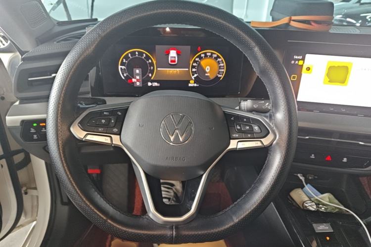 Used Volkswagen Lamando 2023 Lavida L 280TSI DSG Spicy Edition Steering Wheel