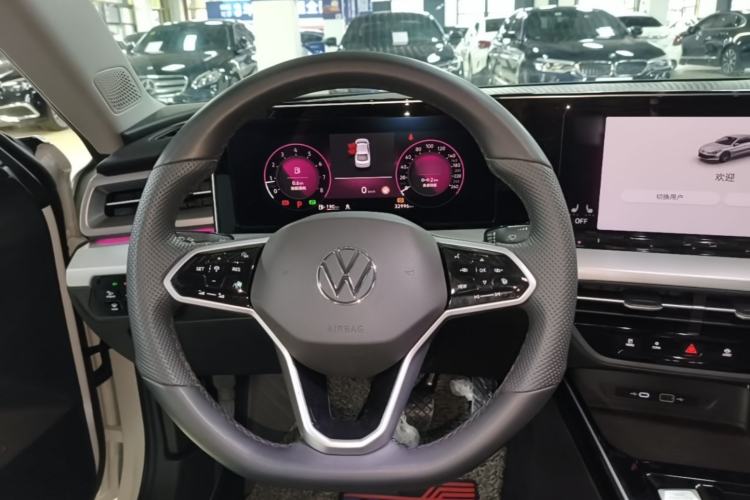 Used Volkswagen Lamando 2023 Lavida L 280TSI DSG Cool & Spicy Edition Steering Wheel