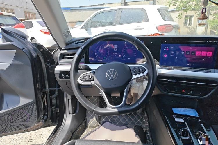 Used Volkswagen Lamando 2023 Lavida L 280TSI DSG Spicy Edition Steering Wheel