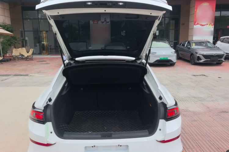 Used Volkswagen Lamando 2023 Lavida L 280TSI DSG Spicy Edition Trunk