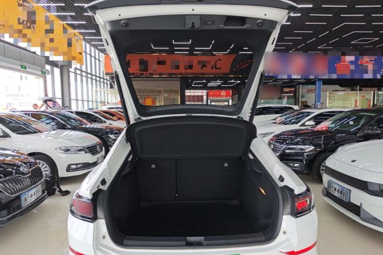 Used Volkswagen Lamando 2023 Lavida L 280TSI DSG Cool & Spicy Edition Trunk