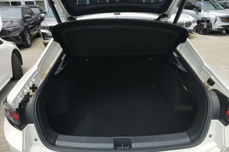 Used Volkswagen Lamando 2023 Lavida L 280TSI DSG Cool & Spicy Edition Trunk