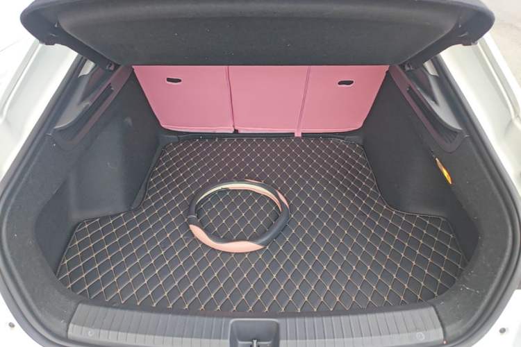 Used Volkswagen Lamando 2023 Lavida L 280TSI DSG Spicy Edition Trunk