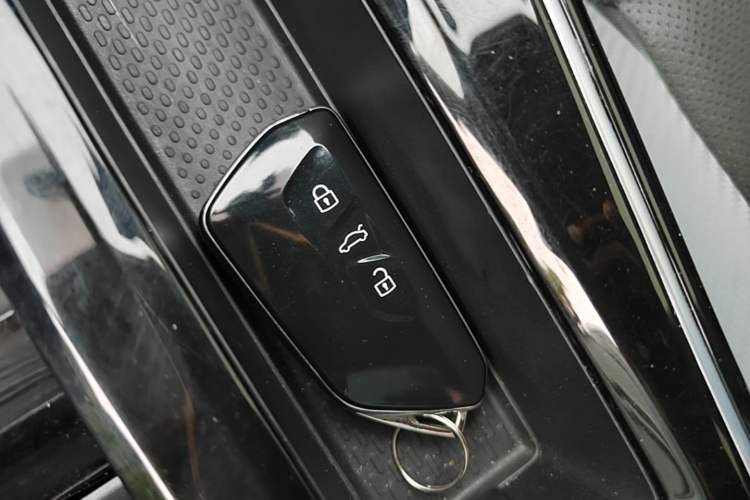 Used Volkswagen Lamando 2023 Lavida L 280TSI DSG Cool & Spicy Edition Vehicle Key