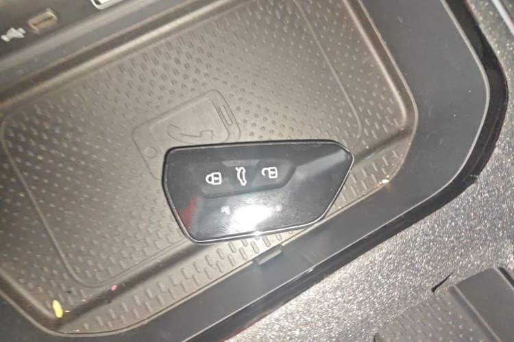 Used Volkswagen Lamando 2023 Lavida L 280TSI DSG Cool & Spicy Edition Vehicle Key