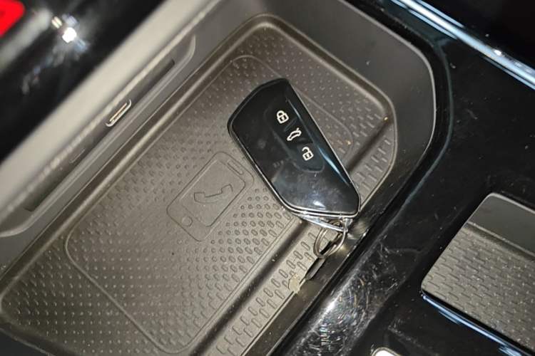 Used Volkswagen Lamando 2023 Lavida L 280TSI DSG Cool & Spicy Edition Vehicle Key