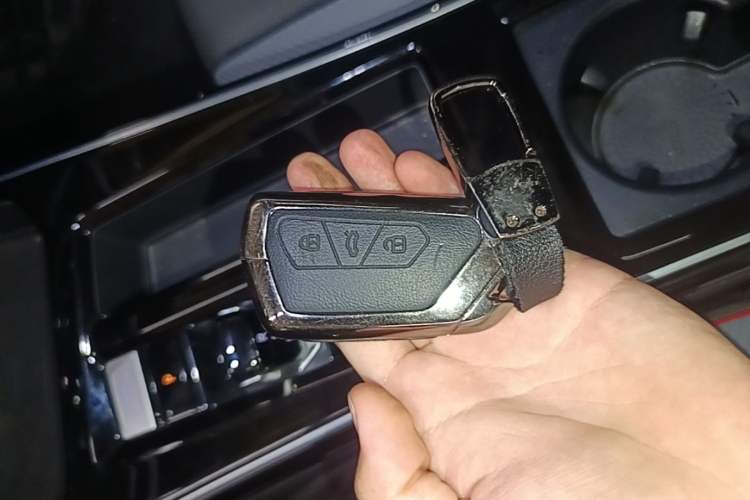 Used Volkswagen Lamando 2023 Lavida L 280TSI DSG Cool & Spicy Edition Vehicle Key