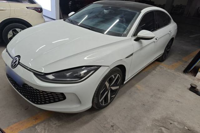 Volkswagen Lamando 2023 Lavida L 280TSI DSG Cool & Spicy Edition de segunda mano