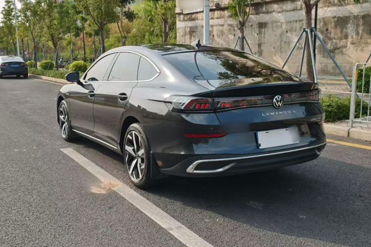 Used Volkswagen Lamando 2024 Lavida L 280TSI DSG Cool & Spicy Edition Exterior 1