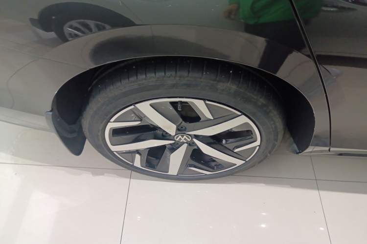 Used Volkswagen Lamando 2024 Lavida L 280TSI DSG Cool & Spicy Edition Exterior 8