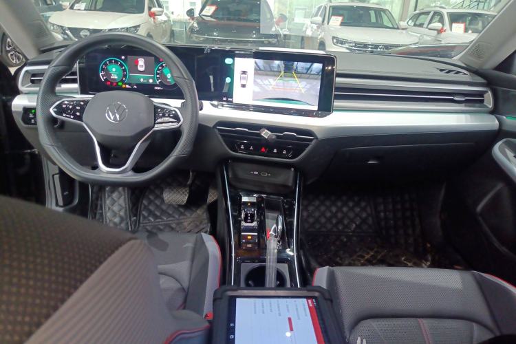 Used Volkswagen Lamando 2024 Lavida L 280TSI DSG Cool & Spicy Edition Interior 2