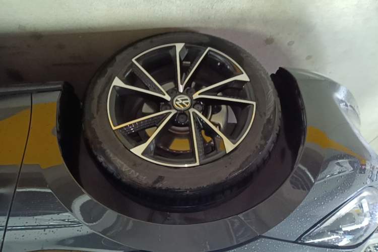 Used Volkswagen Lamando 2024 Lavida L 280TSI DSG Spicy Edition Left Front Wheel Hub