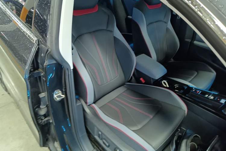 Used Volkswagen Lamando 2024 Lavida L 280TSI DSG Spicy Edition Right Front Seat