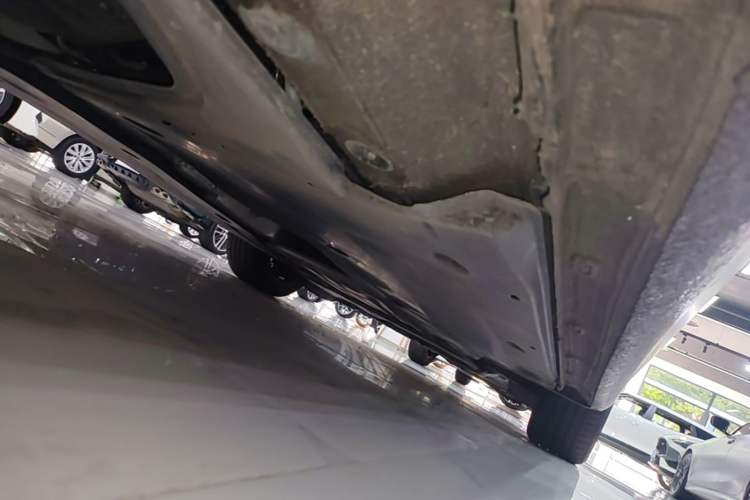 Used Volkswagen Lamando 2024 Lavida L 280TSI DSG Cool & Spicy Edition Right Side Sill