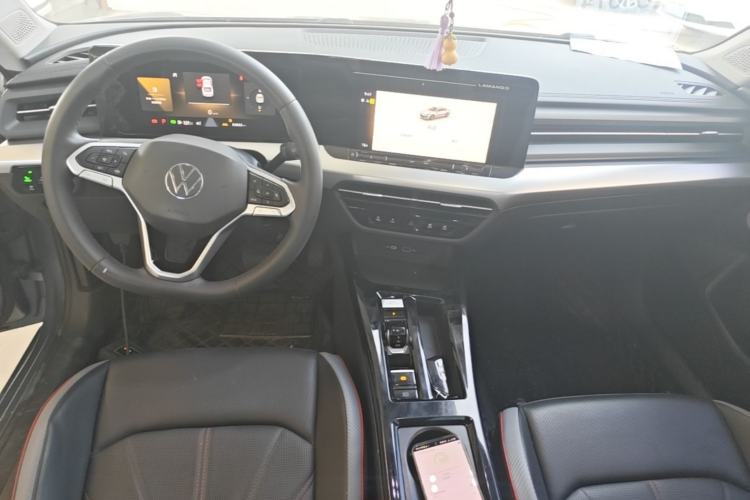 Used Volkswagen Lamando 2024 Lavida L 280TSI DSG Spicy Edition Center Console
