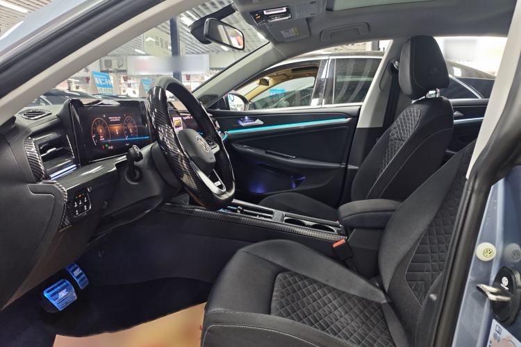 Used Volkswagen Lamando 2024 Lingdu L 200TSI DSG Trendy & Spicy Edition Interior 4
