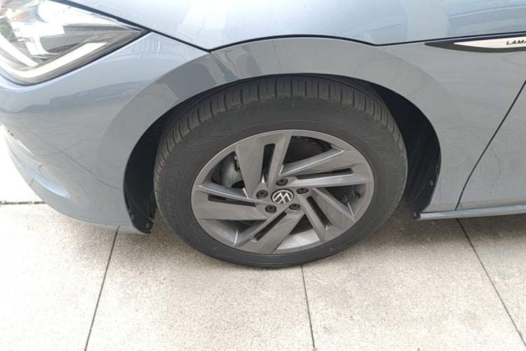 Used Volkswagen Lamando 2024 Lavida L 280TSI DSG Spicy Edition Left Front Wheel Hub