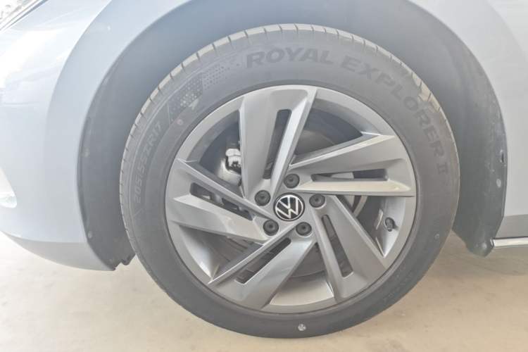 Used Volkswagen Lamando 2024 Lavida L 280TSI DSG Spicy Edition Left Front Wheel Hub