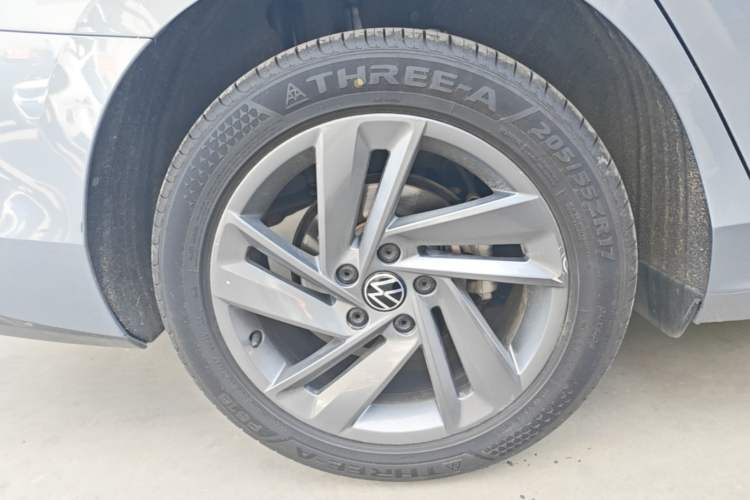 Used Volkswagen Lamando 2024 Lavida L 280TSI DSG Spicy Edition Right Rear Wheel Hub