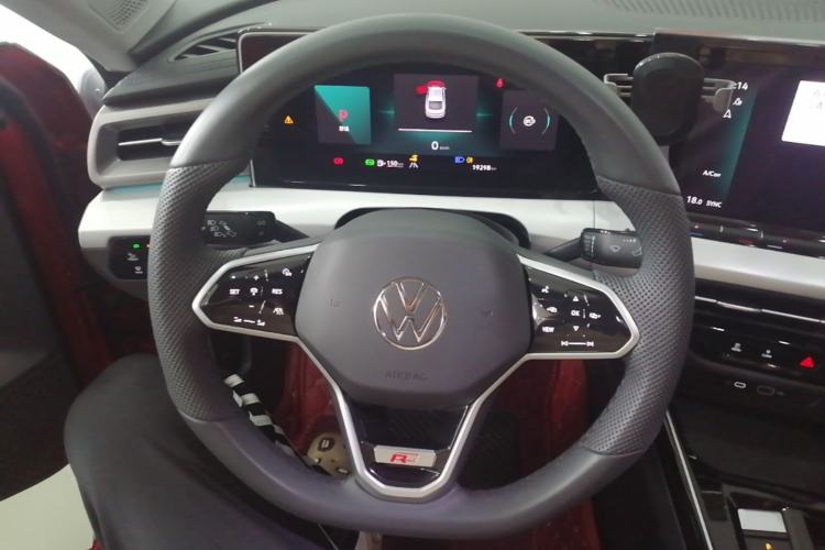 Used Volkswagen Lamando 2024 Lavida L 280TSI DSG Cool & Spicy Edition Steering Wheel