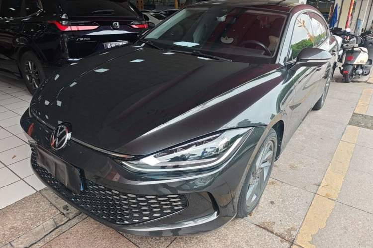 Used Volkswagen Lamando 2024 Lavida L 280TSI DSG Spicy Edition Guazi used car, China used car export, Used car for sale, Used  cars, Cheapest cars for sale