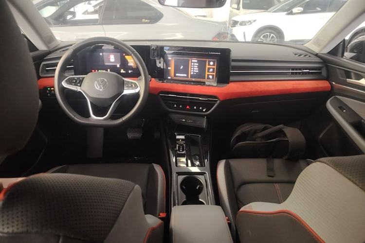 Used Volkswagen Lamando 2024 Lavida L 280TSI DSG Spicy Edition Center Console