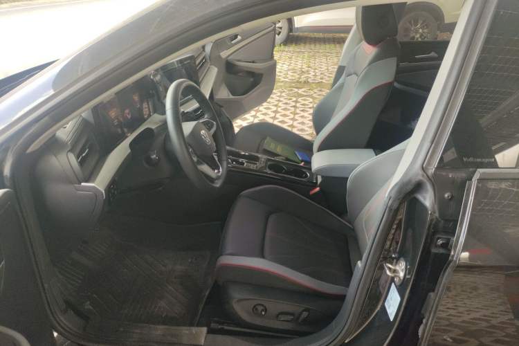 Used Volkswagen Lamando 2024 Lavida L 280TSI DSG Spicy Edition Driver Seat